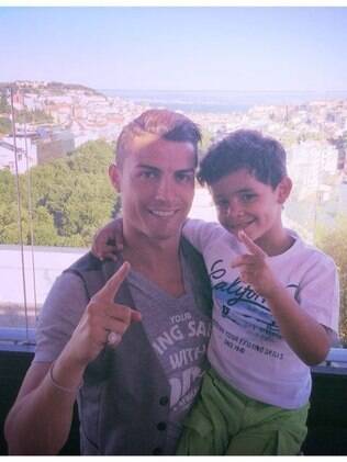 Cristiano Ronaldo com o filho, Cristiano Jr.