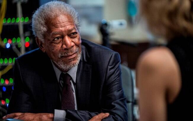 O ator Morgan Freeman no filme 'Lucy'