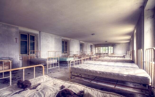 Quarto de um antigo hospital infantil