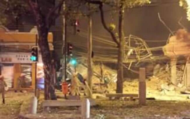 Grande explosão em restaurante deixa vítimas soterradas no Rio de Janeiro
. Foto: Reprodução Twitter @Rafaell63006809 