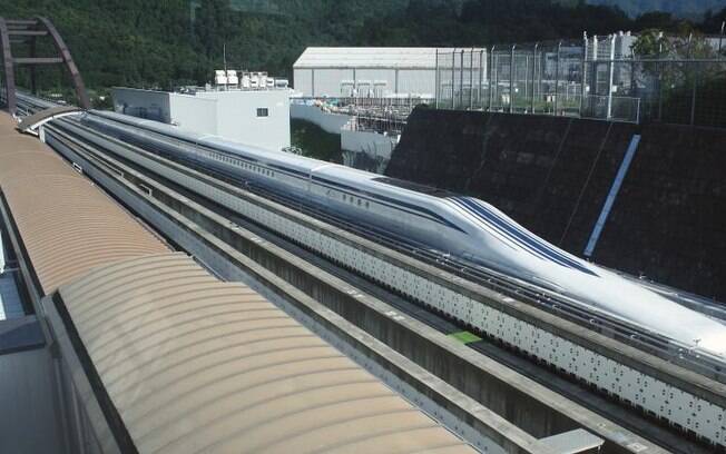 Velocidade de 603 km/h se manteve por 10,8 segundos” quando o trem atravessava um túnel