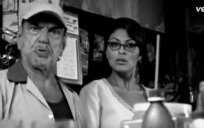 Gravado em 2003, o clipe também contou com a participação especial de Lima Duarte