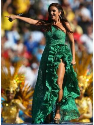 Ivete Sangalo e o look 'alface' da Copa