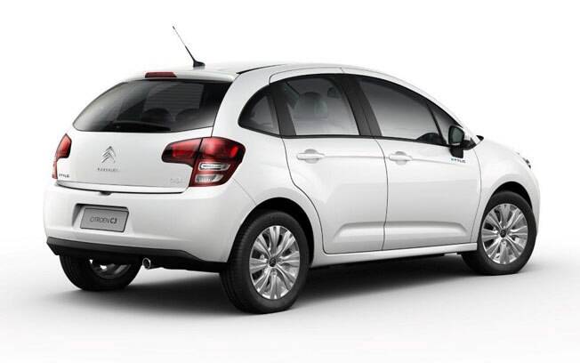 Baseado na versão Attraction, o Citroën C3 Style Edition conta com motor 1.2 e câmbio manual de cinco marchas, por R$ 52.080. Baseado na versão Attraction, o Citroën C3 Style Edition conta com motor 1.2 e câmbio manual de cinco marchas, por R$ 52.080.