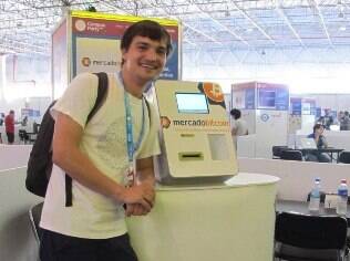 Ricardo Moraes foi primeiro a usar a máquina de bitcoins na Campus Party