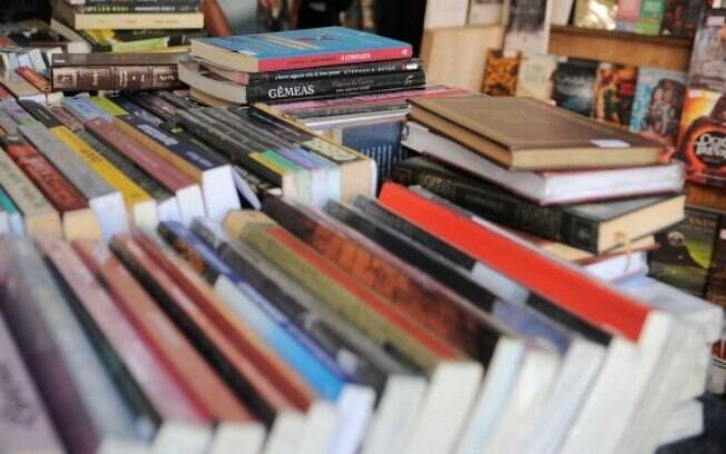Segundo MEC, livros adotados seguem parecer de comissão de especialistas para cada disciplina