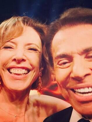 Marília Gabriela e Silvio Santos fizeram selfie
