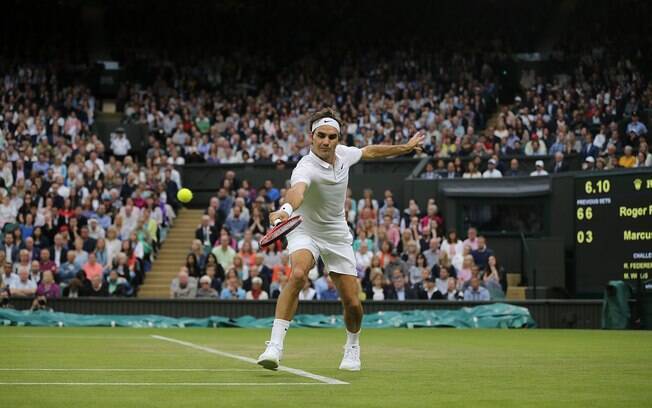 Federer venceu Marcus Willis por 3 sets a 0 em Wimbledon