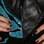 Nas mãos de Katy Perry, nail art bem variada: Algumas unhas com florzinhas, outras vermelhas e em um dedo uma cruz. Gostou?. Foto: Getty Images