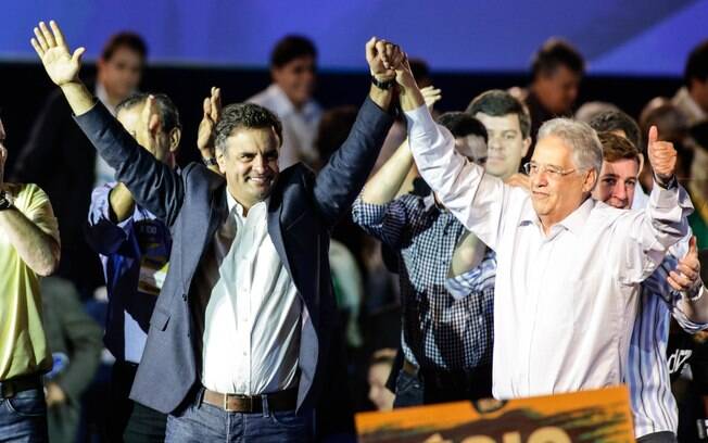 Aécio Neves e o ex-presidente Fernando Henrique Cardoso são vistos em Convenção Nacional do PSDB no Expo Center Norte em São Paulo, SP