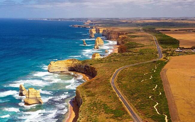 A Great Ocean Road é um prato cheio para quem quer conhecer as belas praias da Austrália.