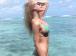 Fiorella mostra boa forma em lua de mel