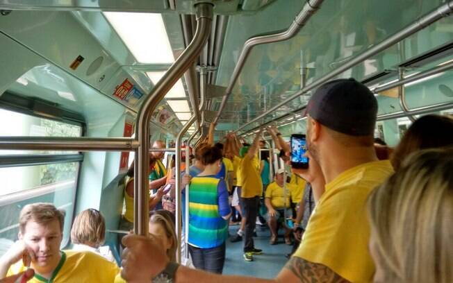 Protestantes escolheu o metrô como meio de locomoção. Foto: Bárbara Libório/iG São Paulo