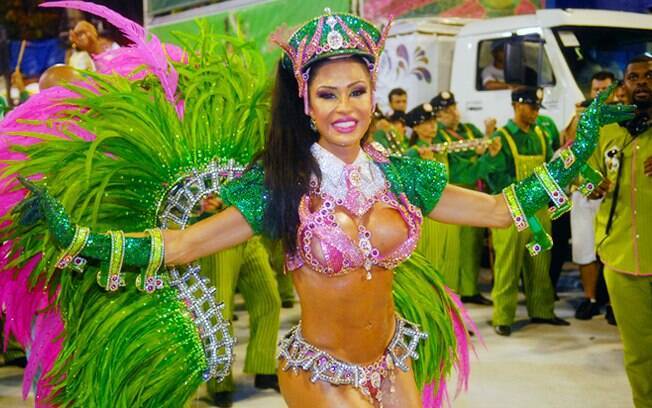 Gracyanne Barbosa perde posto de rainha e será destaque de chão da Mangueira em 2014