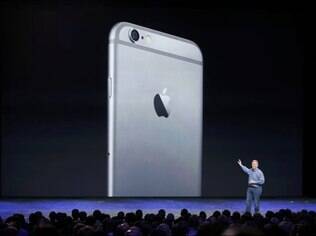 iPhone 6 foi anunciado no dia 9 de setembro e chega às lojas em 19 de setembro