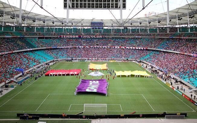 Torcidas de Bahia e Vitória esgotaram os 40 mil ingressos disponíveis para a partida deste domingo