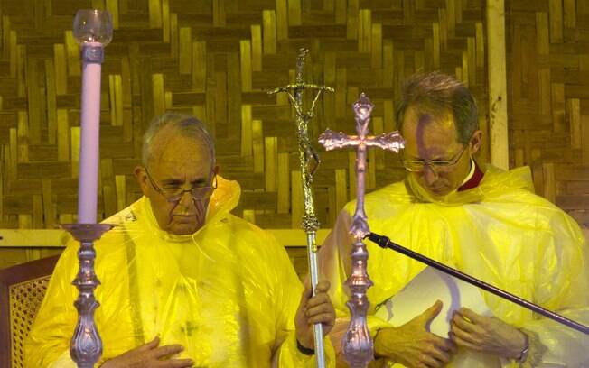Papa Francisco celebra missa em Tacloban, nas Filipinas