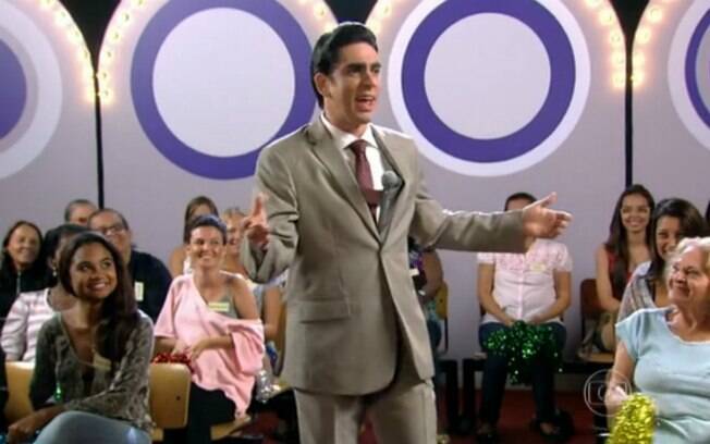 Adnet imitando Silvio Santos em seu novo programa