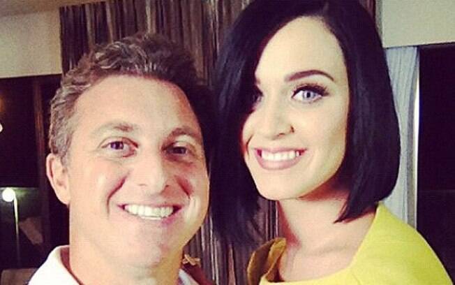 Luciano Huck posta foto ao lado de Katy Perry após entrevista no Rio