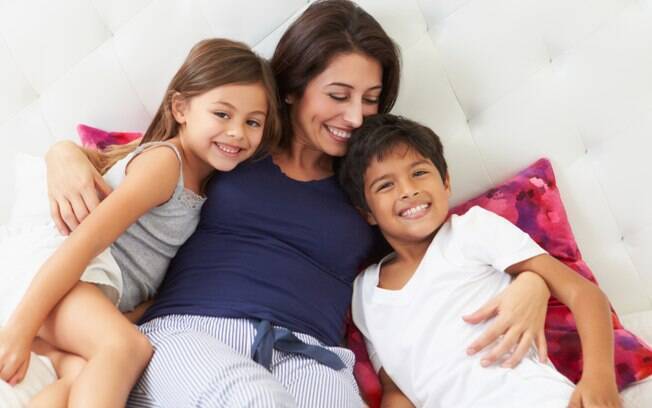 Segundo estudo inglês, meninas apresentaram nível de alfabetização emocional maior do que meninos, com o uso frequente de adjetivos como “feliz”, “triste