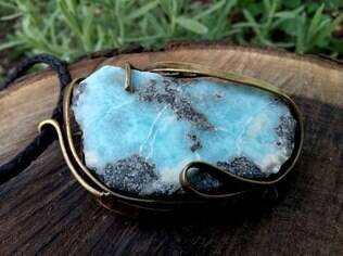 Pingente de Larimar bruta