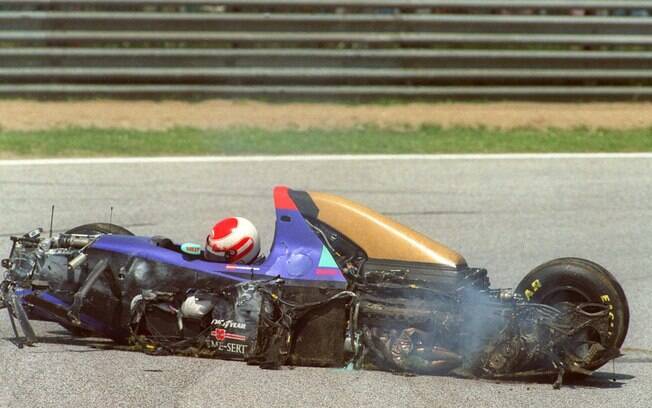 Um dia antes da morte de Senna, Roland Ratzerberger perdeu a vida ao bater no treino para o mesmo GP de San Marino de 1994