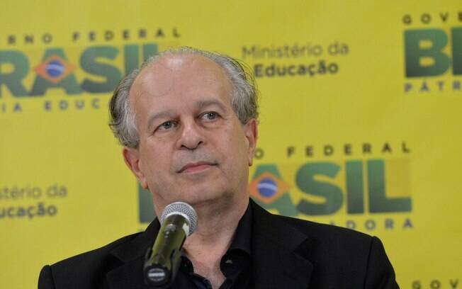 O ministro da Educação, Renato Janine Ribeiro, citou caso de Lorena em discurso na quarta-feira