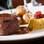Medalhão de mignon com molho de cogumelos, farofa de linguiça e minibatatas em páprica, no Verissimo. Foto: Divulgação/Restaurant Week SP