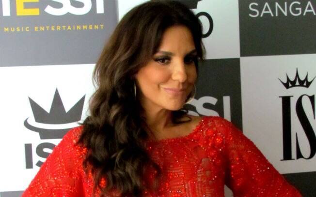 Ivete Sangalo em dois carnavais ao mesmo tempo: Salvador e Olinda