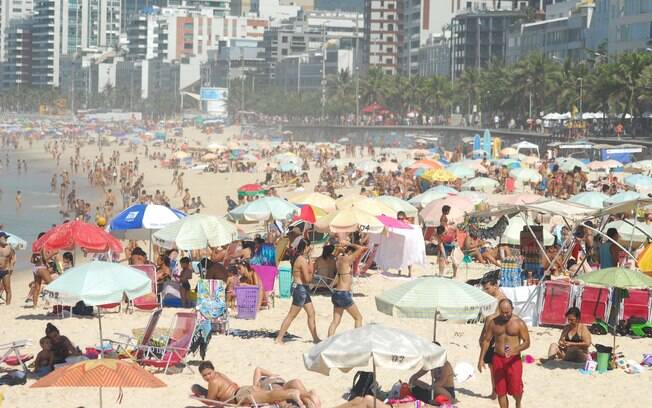 Movimentação na praia do Arpoador, no Rio de Janeiro, durante o Dia da Consciência Negra (20/11/2013)