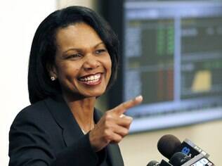 Condoleezza Rice defendeu os direitos das mulheres durante a guerra no Afeganistão