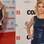 Antonia Fontenelle tirou do guarda-roupa o vestido de paetês e incrementou a produção com clutch e sandália douradas. Nem sempre tanto brilho é sinal de sofisticação. Foto: AgNews