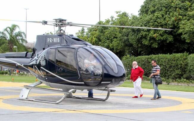 Jô Soares passeia de helicóptero nesta segunda (7) no Rio de Janeiro