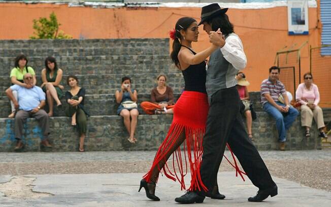 Tango, gastronomia, vida noturna, clima agradável, compras. Buenos Aires tem tudo. Foto: Getty Images