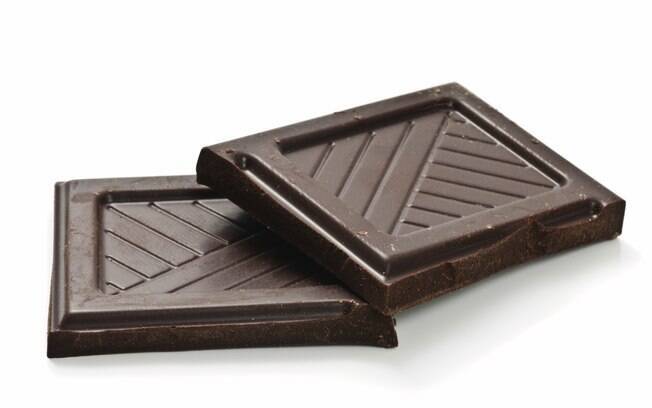 Chocolate amargo: 1 quadradinho por dia. Foto: Getty Images