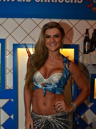 Mirella Santos no camarote da Boa