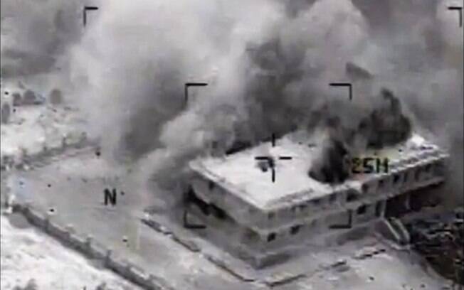 Resultado de imagem para imagem bombardeio americano na síria