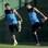 David Villa (à dir.) retornou aos treinos após grave lesão. Foto: AFP