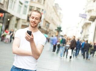 Não tenha preconceito com os apps, eles podem dar origem a relacionamentos mais duradouros