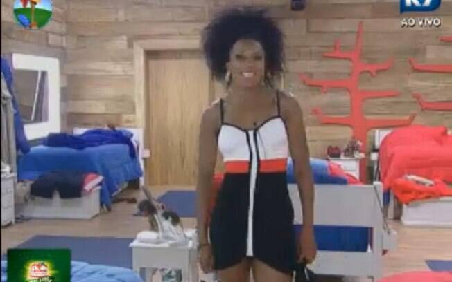 Simone Sampaio agradece presente de Nicole