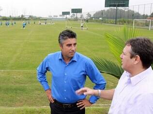 Erasmo Damiani ocupará a função que estava sendo acumulada por Alexandre Gallo. Osmar Loss, técnico do sub 20 do Corinthians e nome analisado também pela entidade, diz que não teria problemas em trabalhar com o Dunga