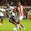 Fabinho marca Kim no duelo entre Bahia e Náutico no Estádio dos Aflitos em Recife. Foto: Gazeta Press