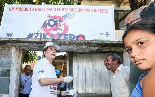 Presidenta Dilma Rousseff durante Visita à Comunidade Zepelin. Dia Nacional de Mobilização contra o Aedes Aegypti (Zika Zero)