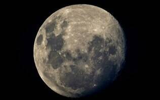 Cientistas acham resquícios de planeta que colidiu com a Terra e formou a Lua