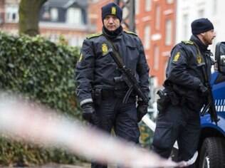Polícia mantém vigilância em vários pontos de Copenhague