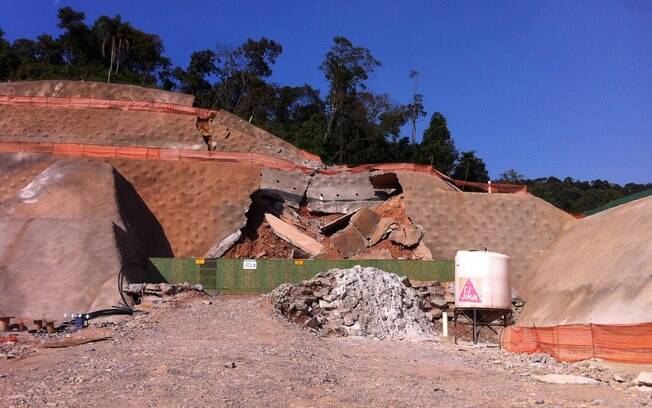 Túnel desabou em dezembro em área de preservação ambiental; MP de São Paulo investiga o caso