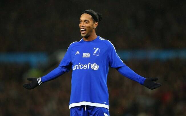 Ronaldinho durante amistoso beneficente