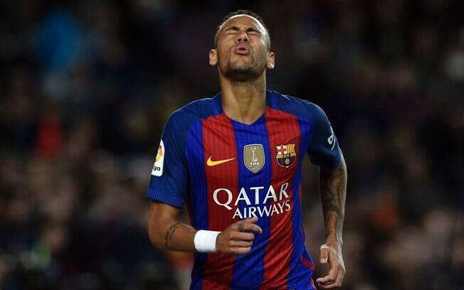 Neymar, jogador do Barcelona, está na mira da Justiça e foi pedido sua prisão na Espanha
