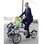 A Taga Bike é uma bicicleta que, quando desmontada, vira um carrinho para bebês. Bastante prático para um passeio em família. De Taga Bike. Foto: Getty Images