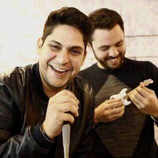 Jorge e Mateus gravam o programa 'Sai do chão!'